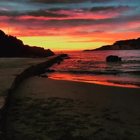 Hotel O Petit Monde Sanary-sur-Mer