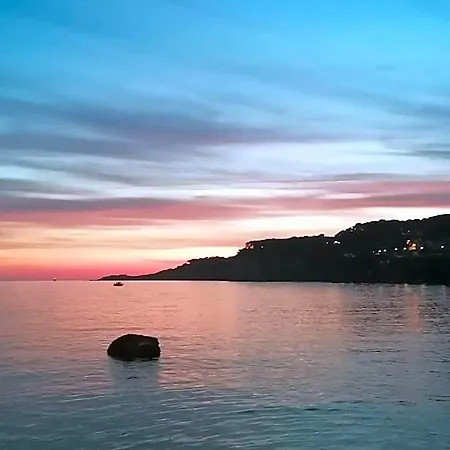 Hotel O Petit Monde Sanary-sur-Mer