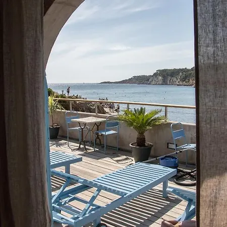 Hotel O Petit Monde